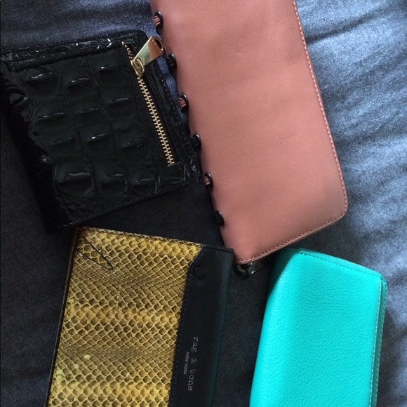 Wallet’s sold all - Picture 6 of 8